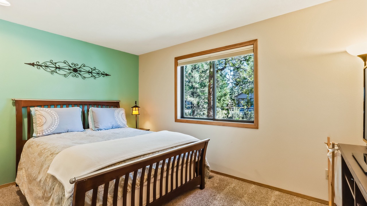 Photo of Bedroom in Sunriver