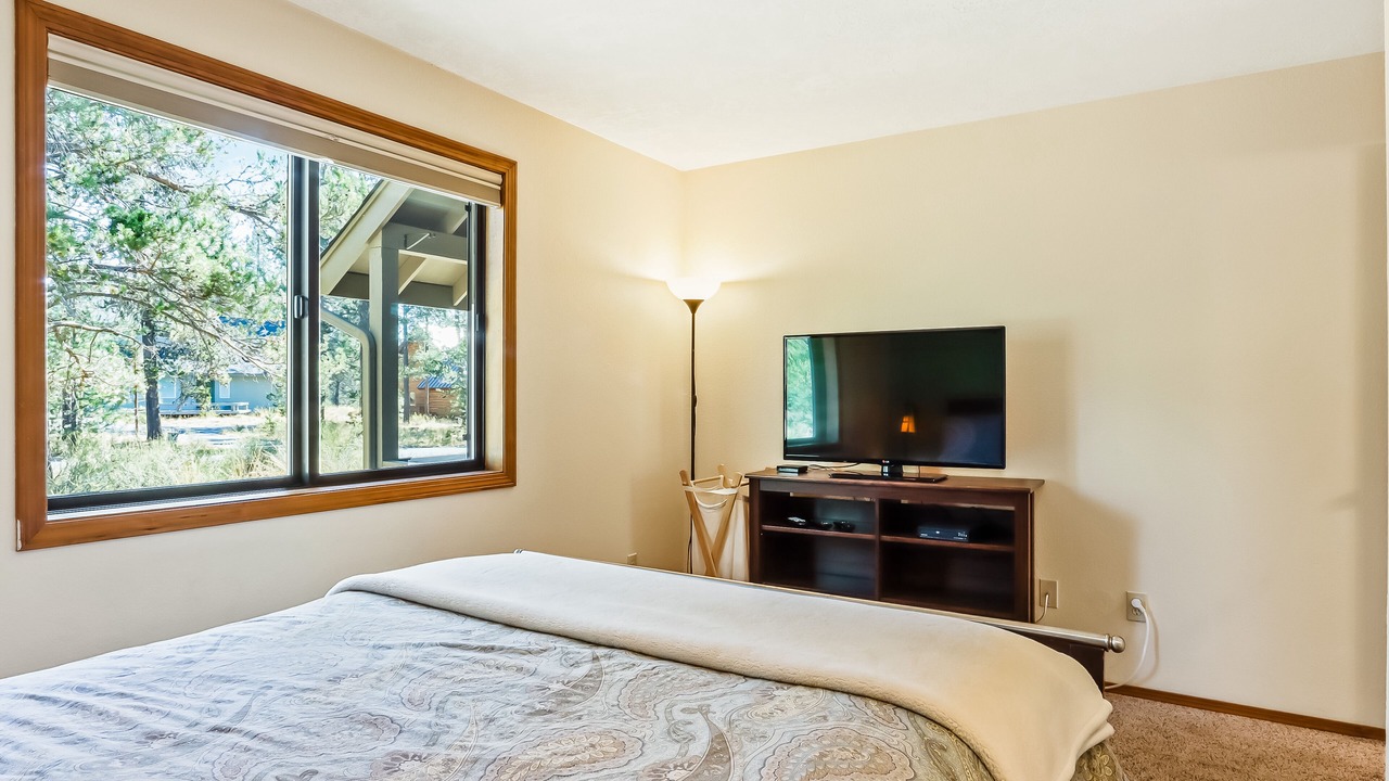 Photo of Bedroom in Sunriver
