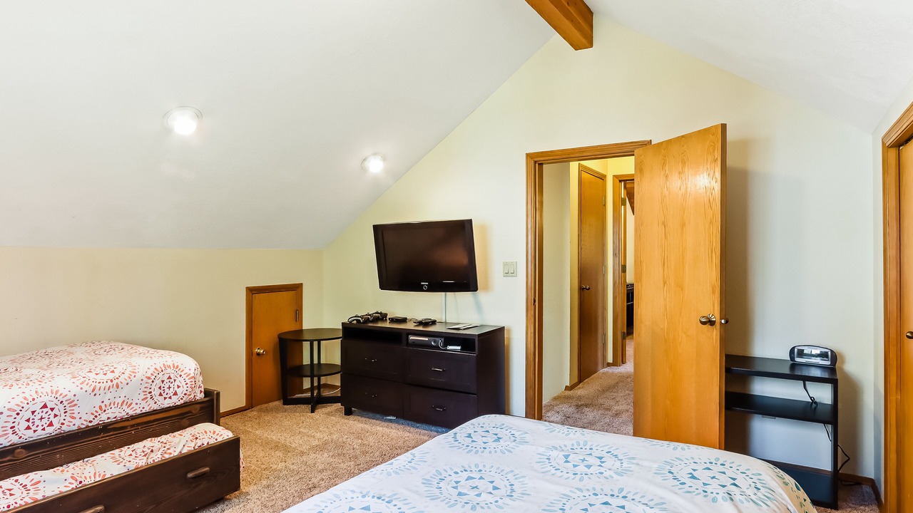 Photo of Bedroom in Sunriver