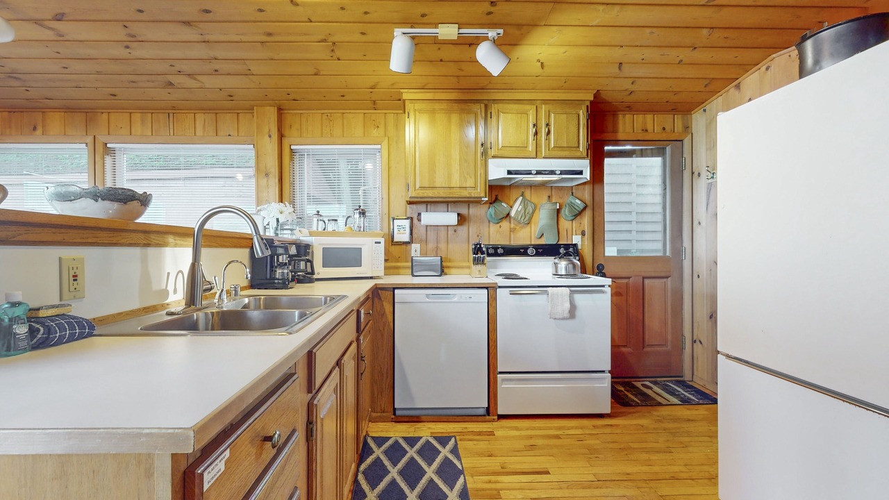 Photo of Kitchen in Coupeville