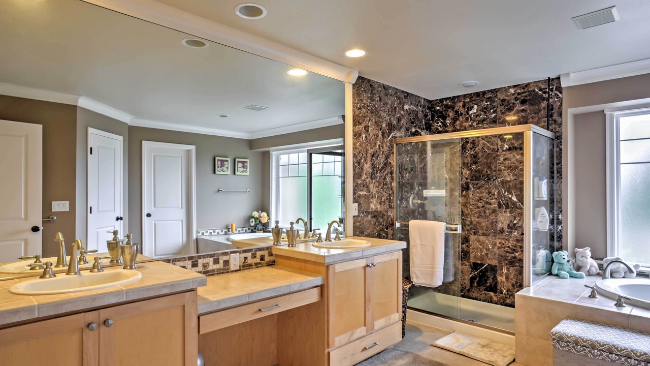 Photo of Bathroom in Kirkland