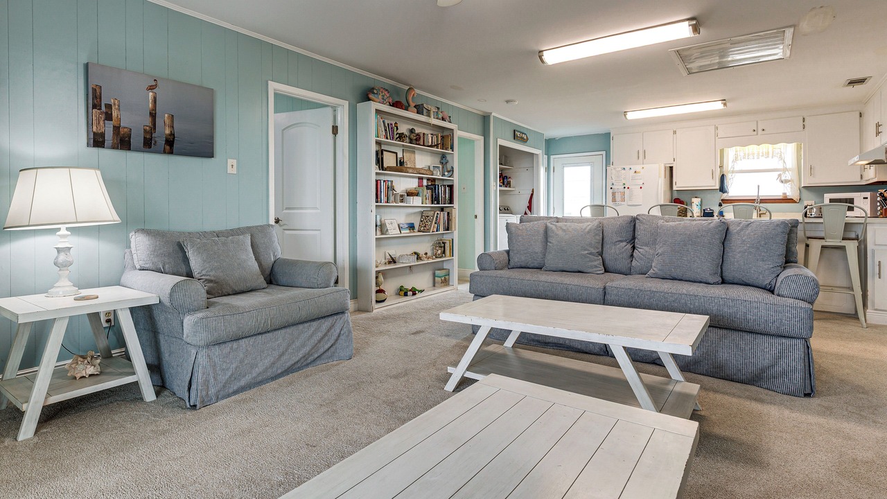 Photo of Livingroom in Silver Cay