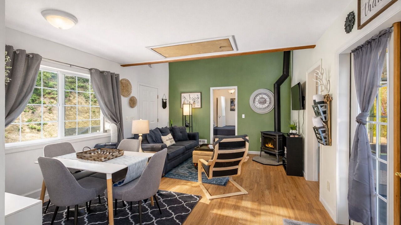 Photo of Livingroom in Leavenworth