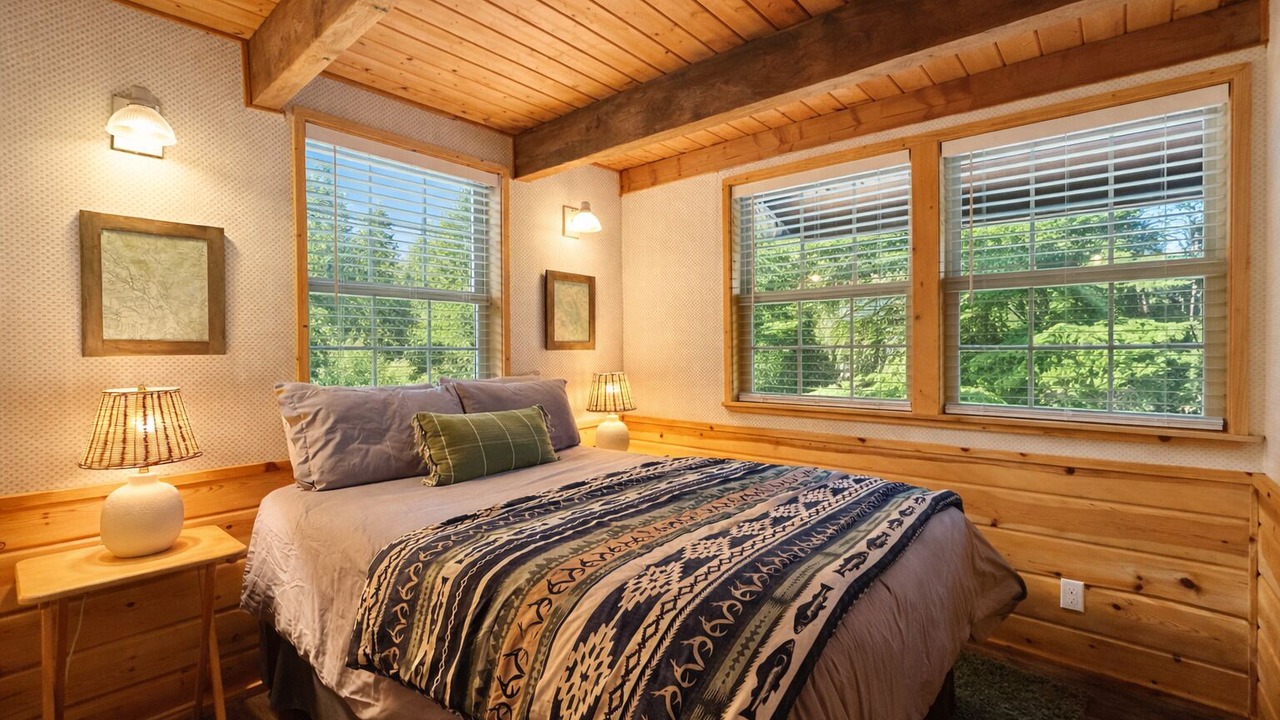 Photo of Bedroom in Leavenworth