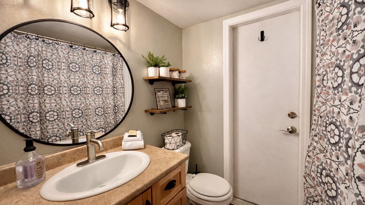 Photo of Bedroom in Leavenworth