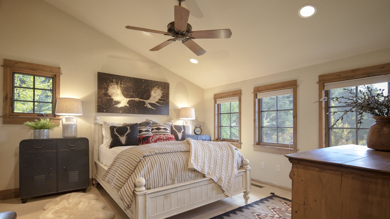 Photo of Bedroom in Victor