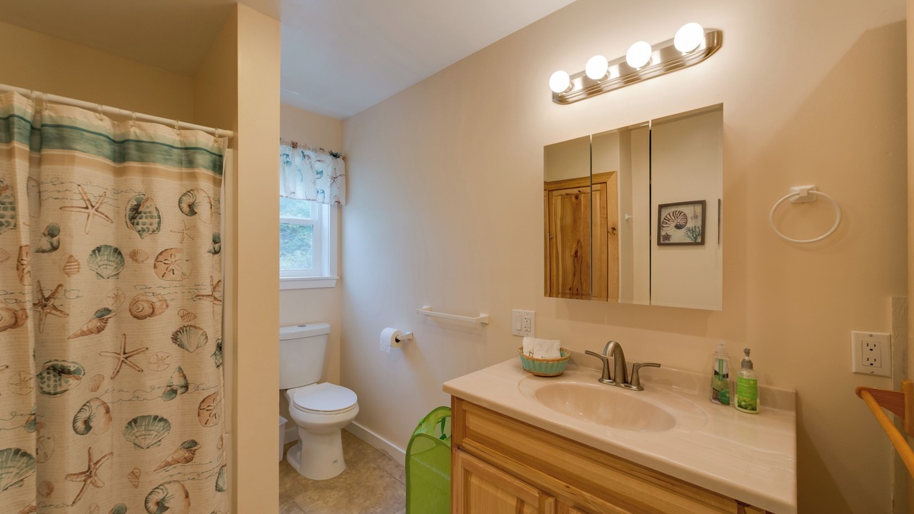Photo of Bathroom in Lakebay