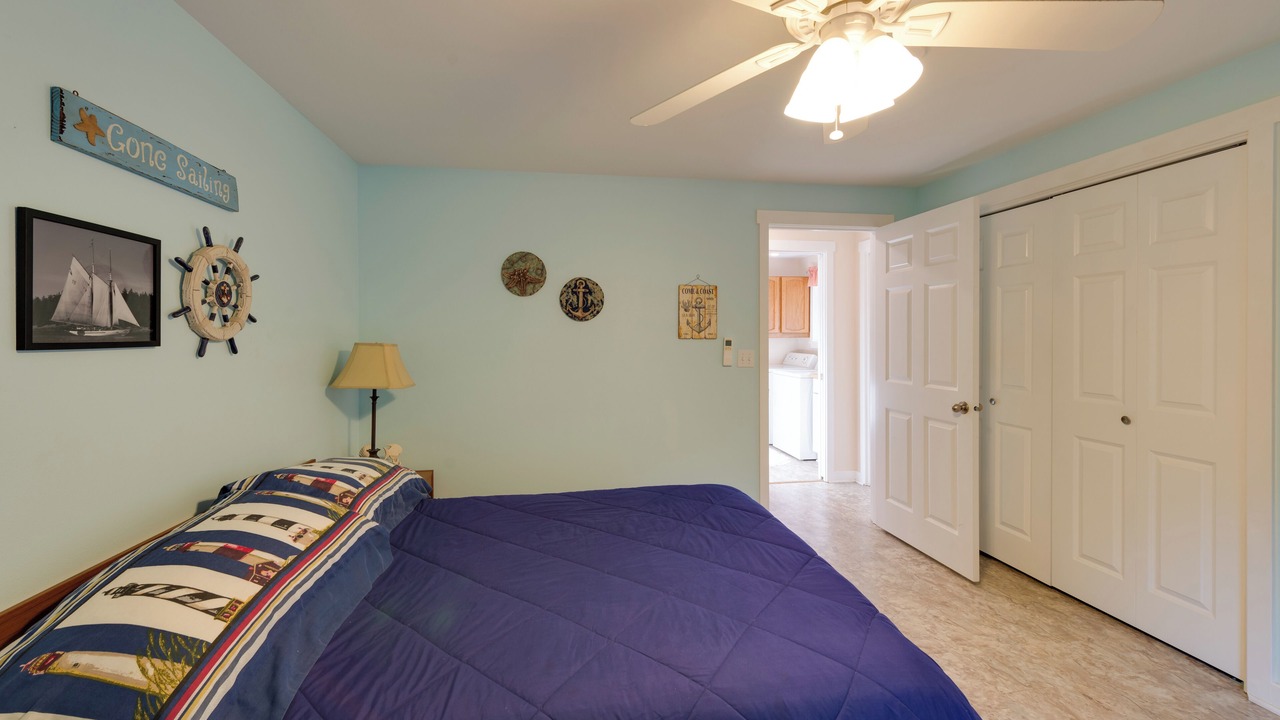 Photo of Bedroom in Lakebay
