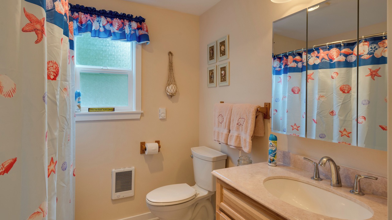 Photo of Bathroom in Lakebay