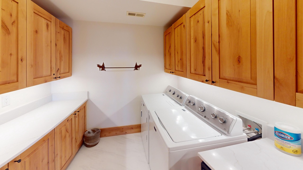 Photo of Bedroom in Victor