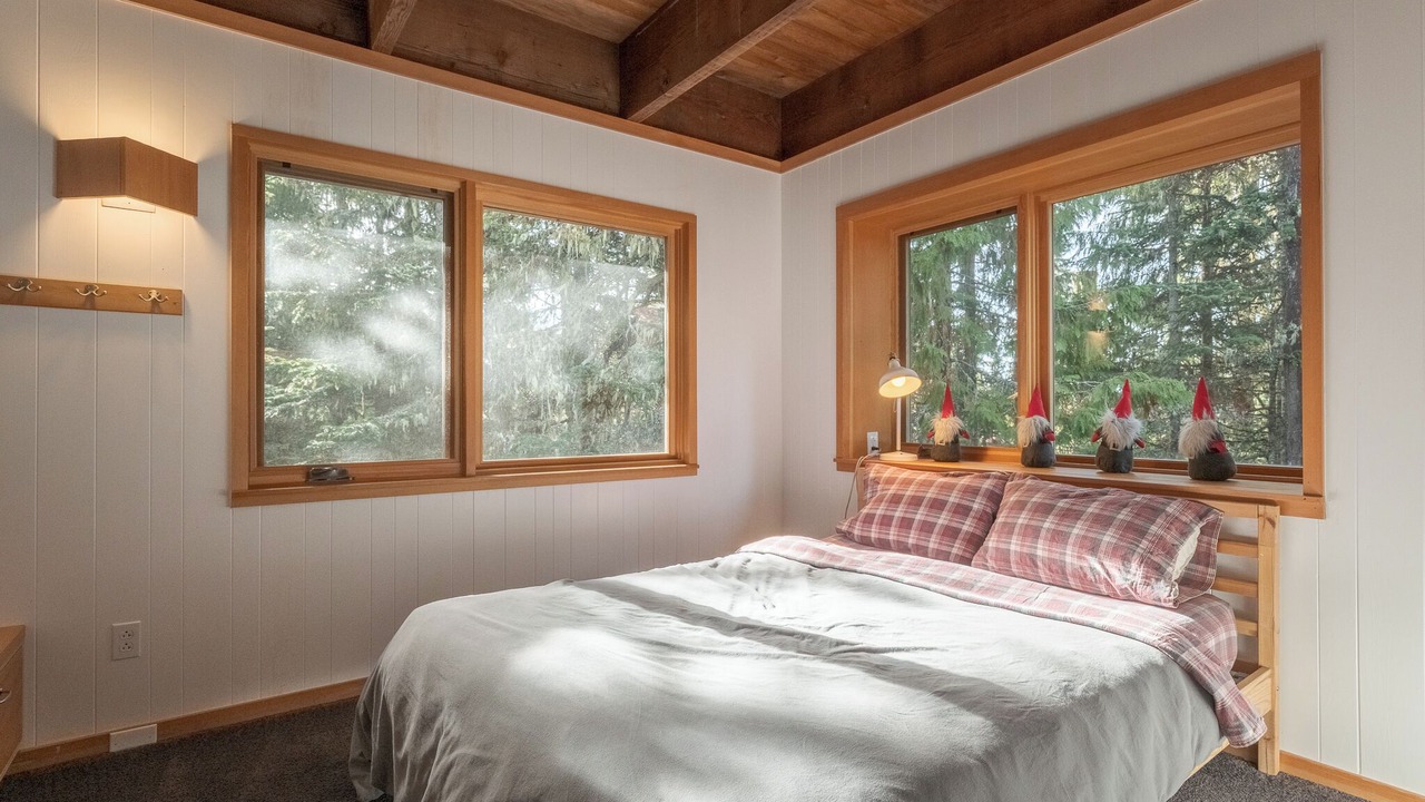 Photo of Bedroom in Government Camp