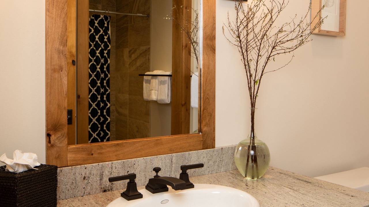 Photo of Bathroom in Granite Ridge