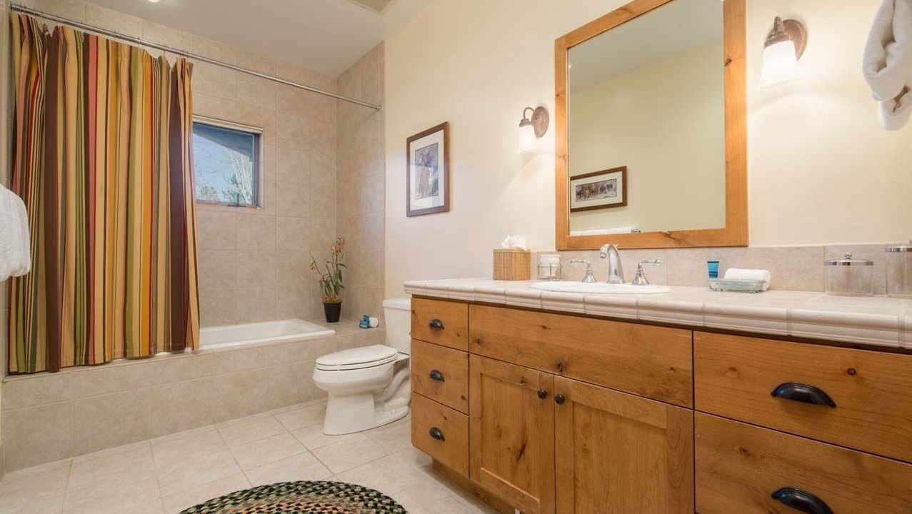 Photo of Bathroom in Granite Ridge