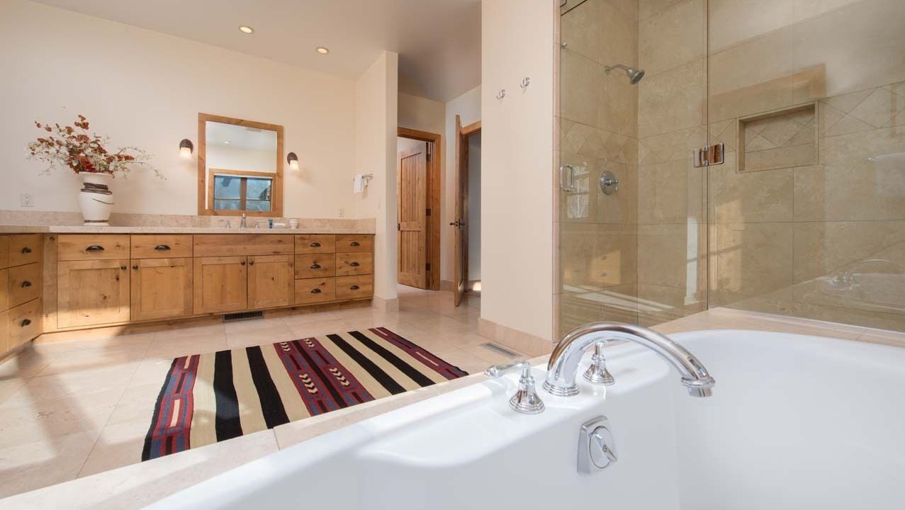 Photo of Bathroom in Granite Ridge