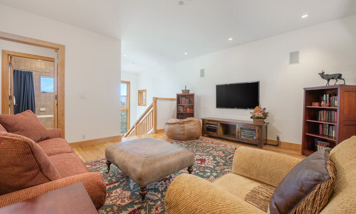 Photo of Livingroom in Granite Ridge