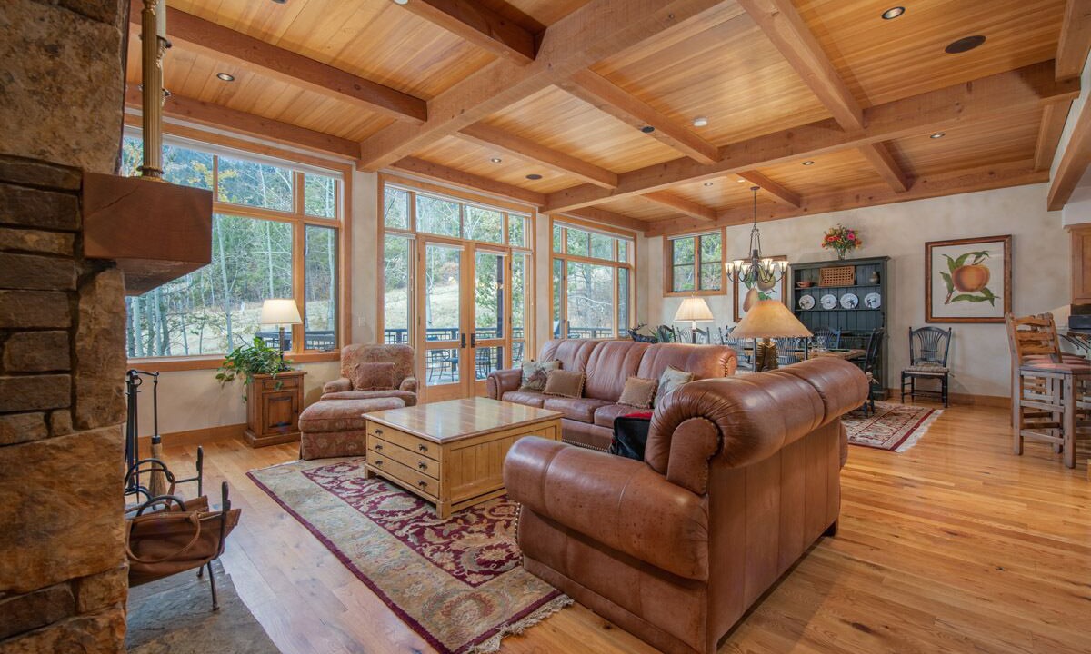 Photo of Livingroom in Granite Ridge