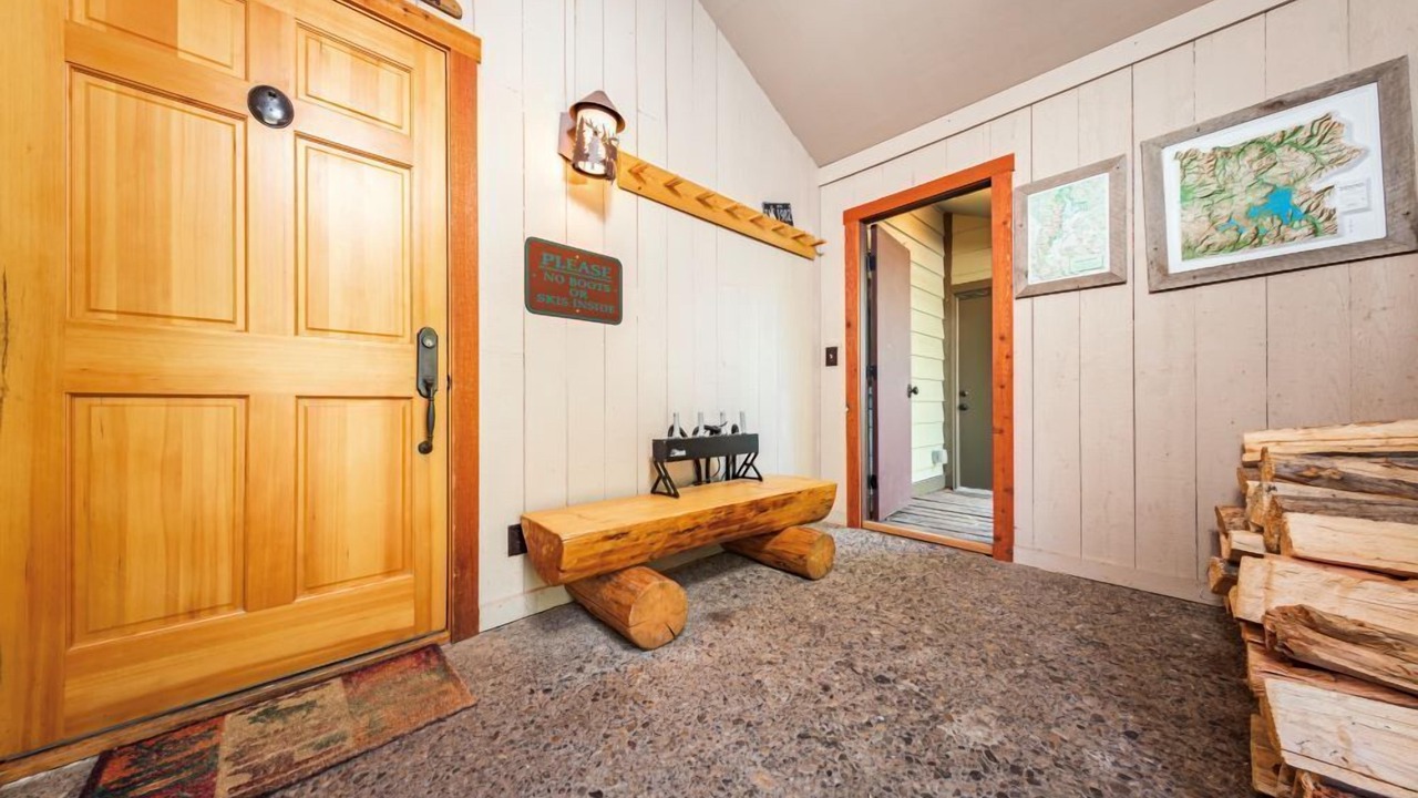 Photo of Bedroom in Moose Wilson Road