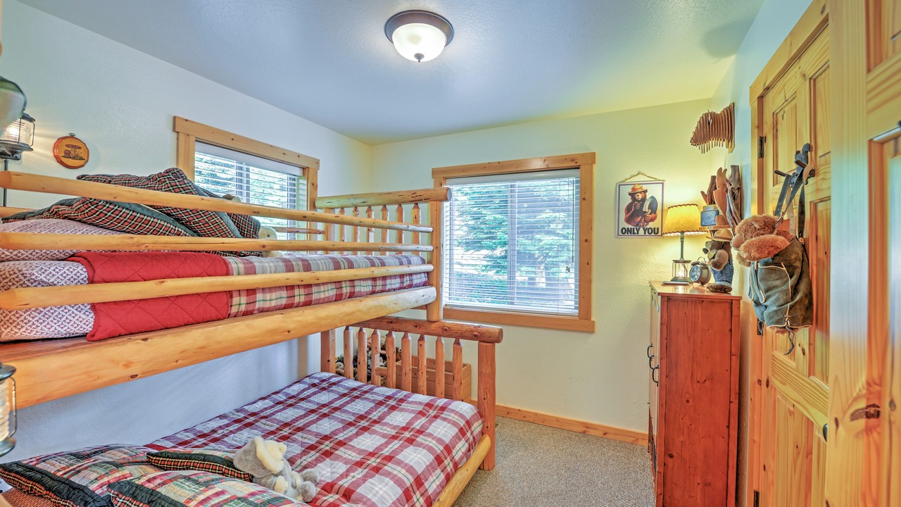 Photo of Bedroom in Klamath Falls