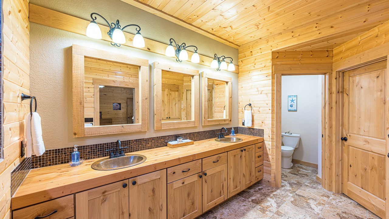 Photo of Bathroom in Port Angeles