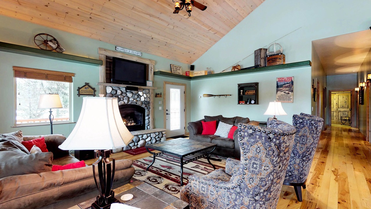 Photo of Livingroom in McCall