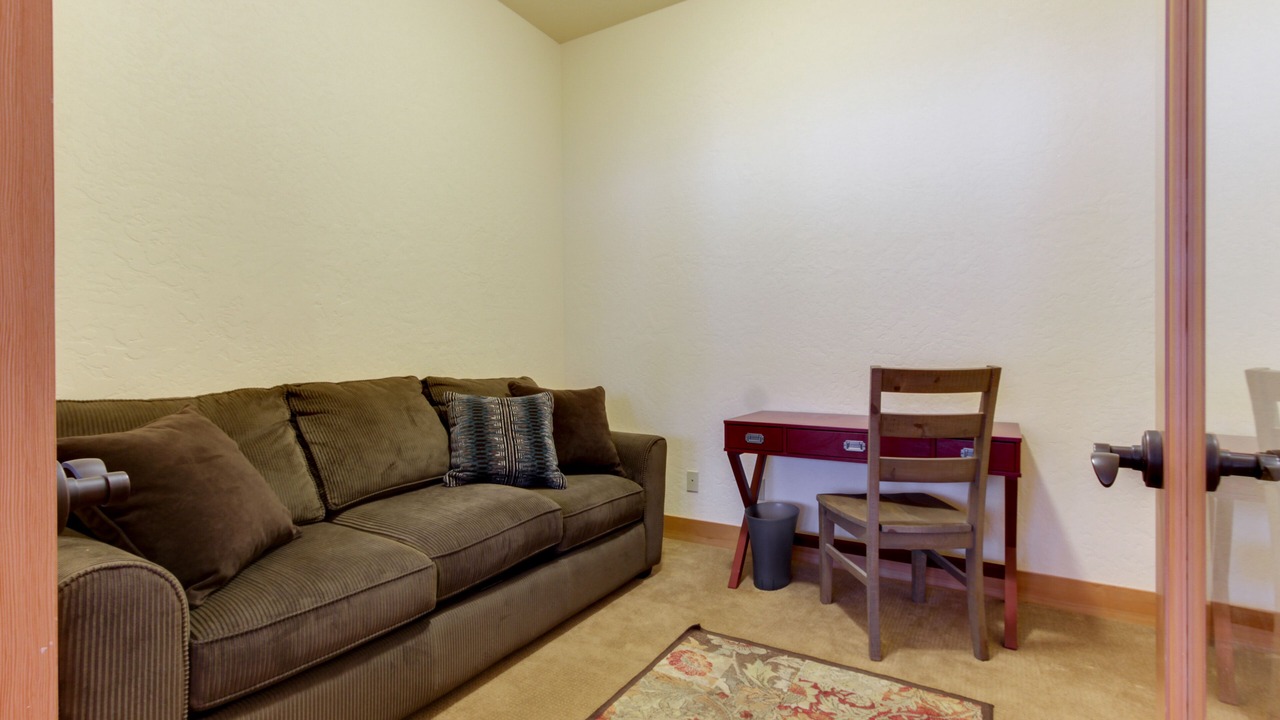 Photo of Livingroom in Dover Bay