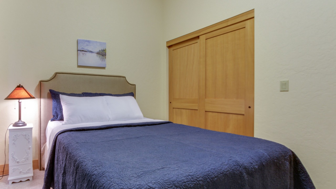 Photo of Bedroom in Dover Bay
