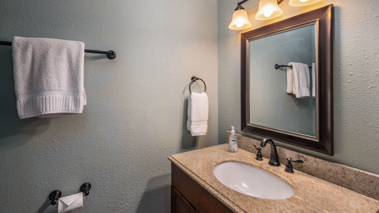 Photo of Bathroom in Page