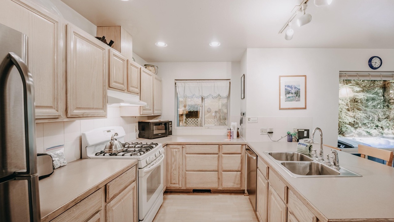 Photo of Kitchen in Glacier