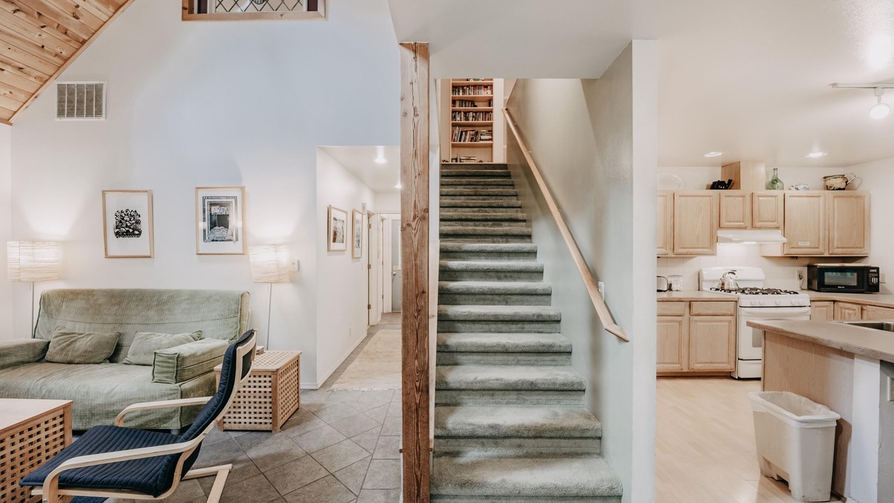 Photo of Livingroom in Glacier