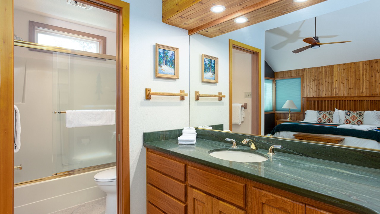 Photo of Bathroom in Sunriver