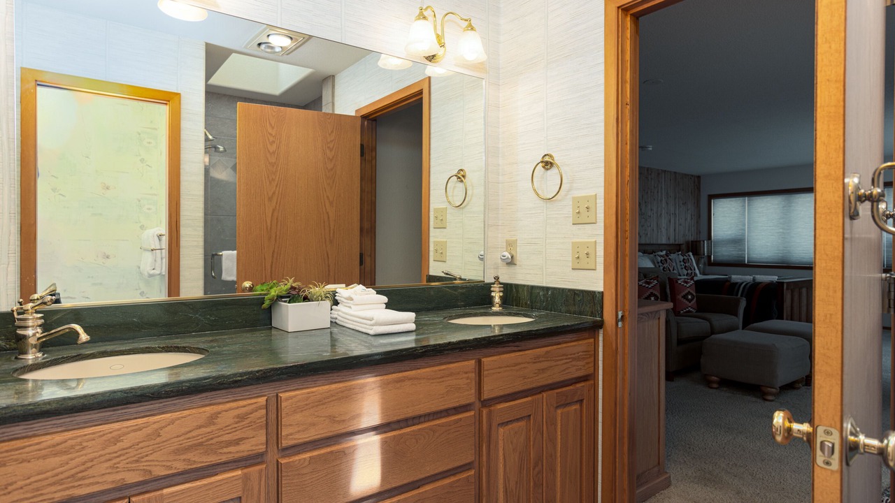 Photo of Bathroom in Sunriver