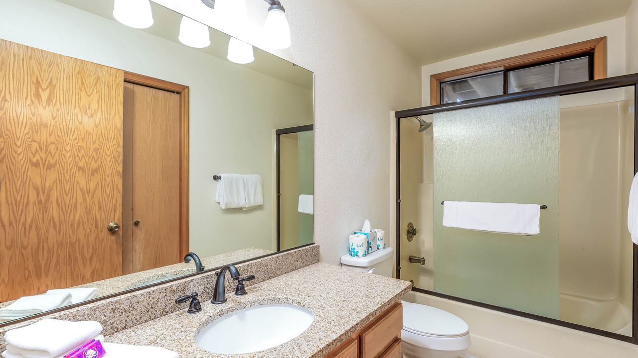 Photo of Bathroom in Sunriver