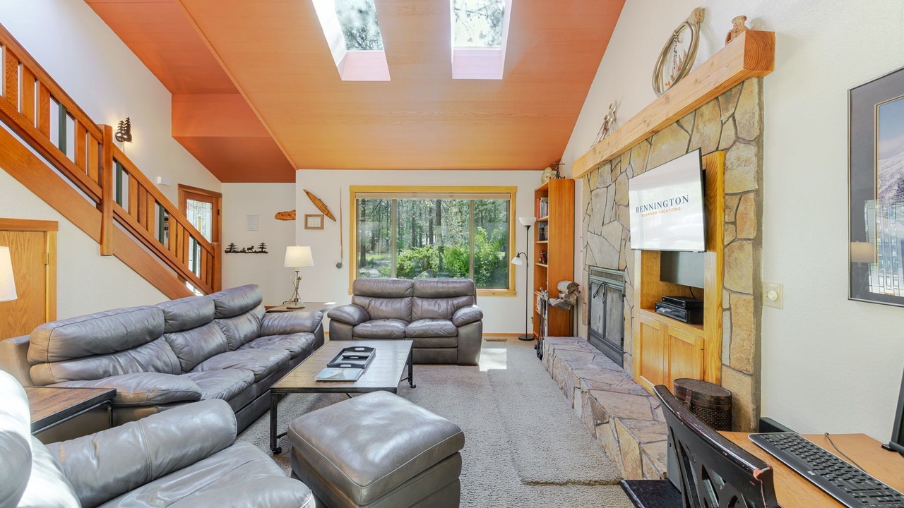 Photo of Bedroom in Sunriver