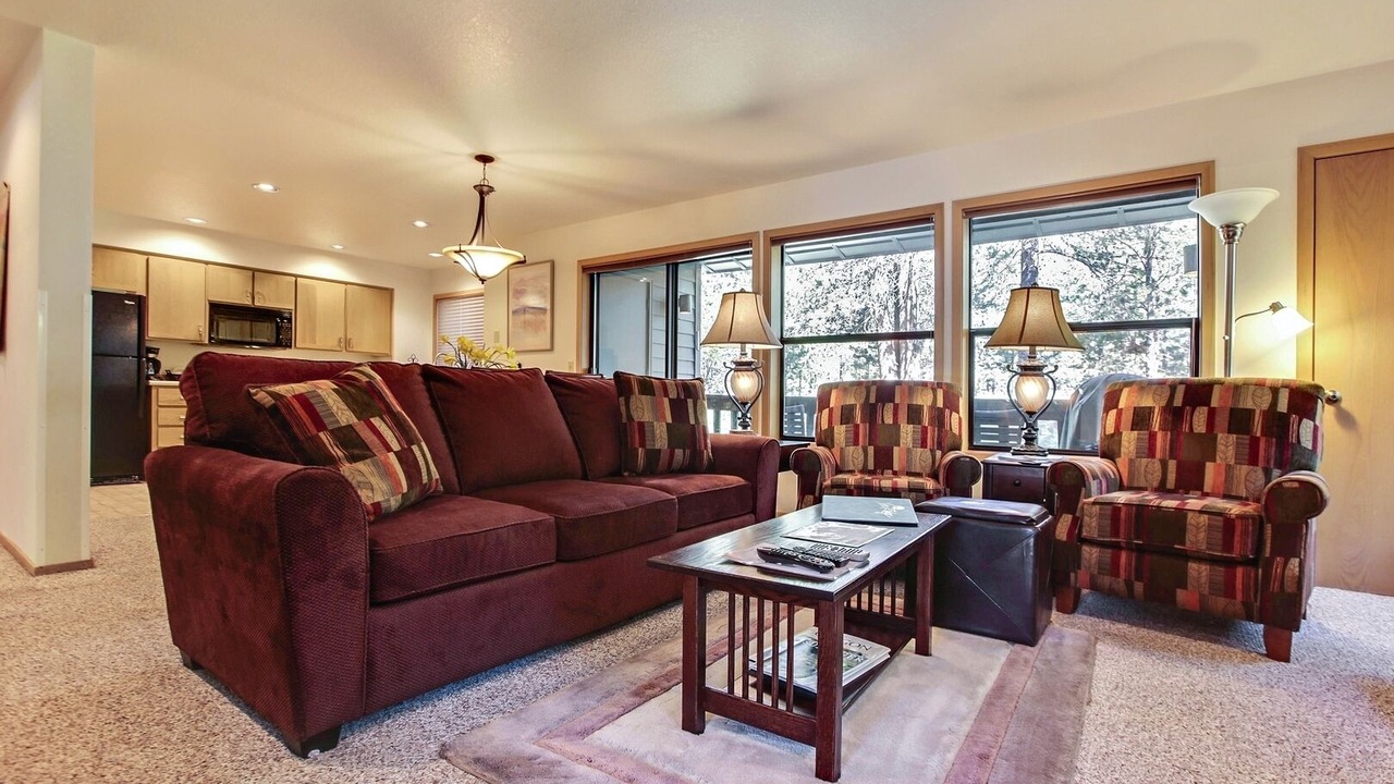 Photo of Livingroom in Sunriver