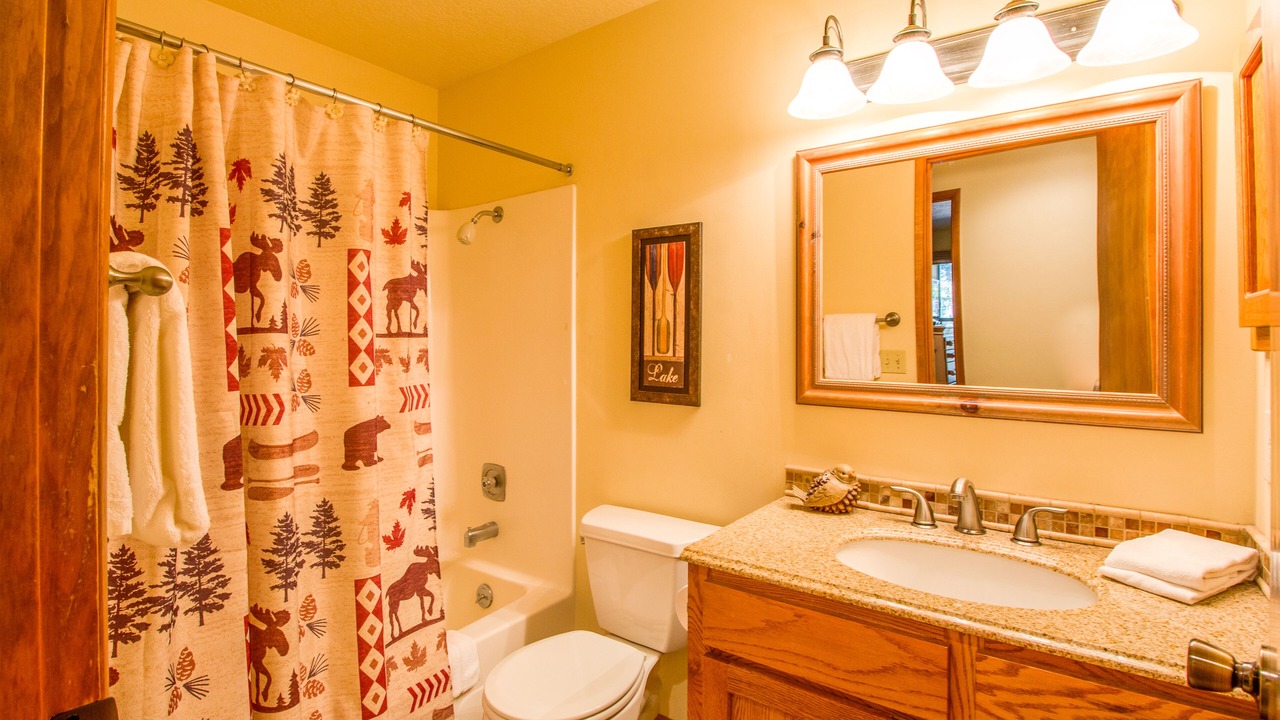 Photo of Bathroom in Sunriver