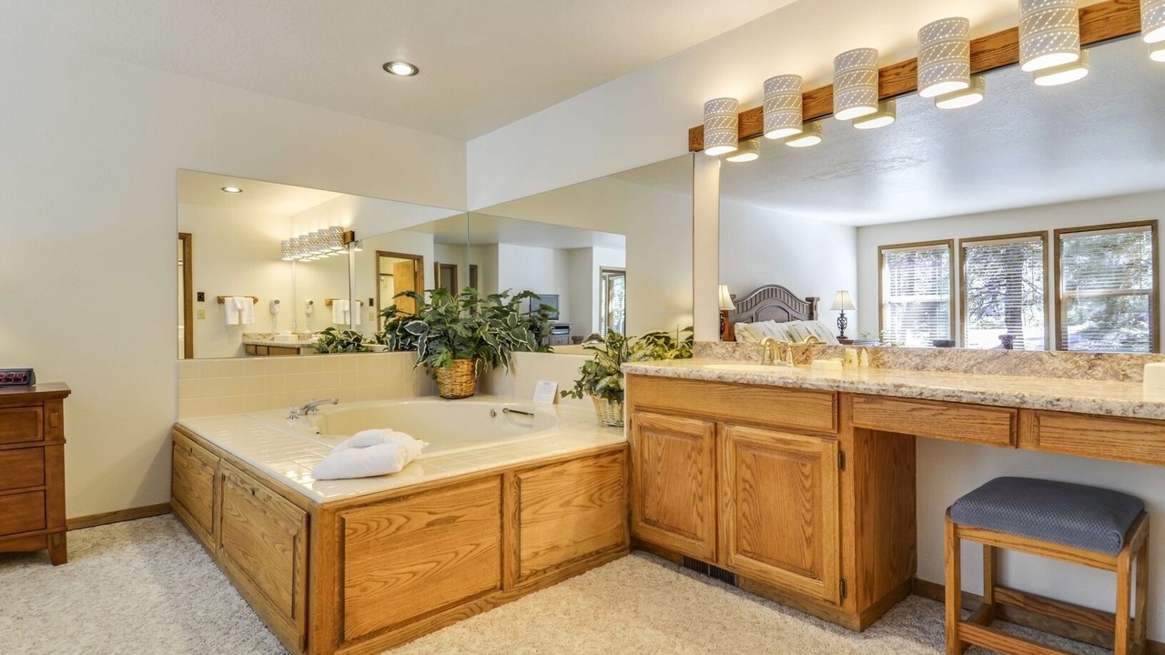 Photo of Bathroom in Sunriver