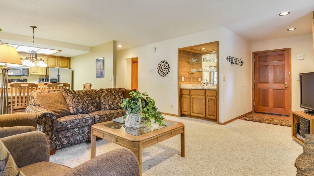 Photo of Livingroom in Sunriver