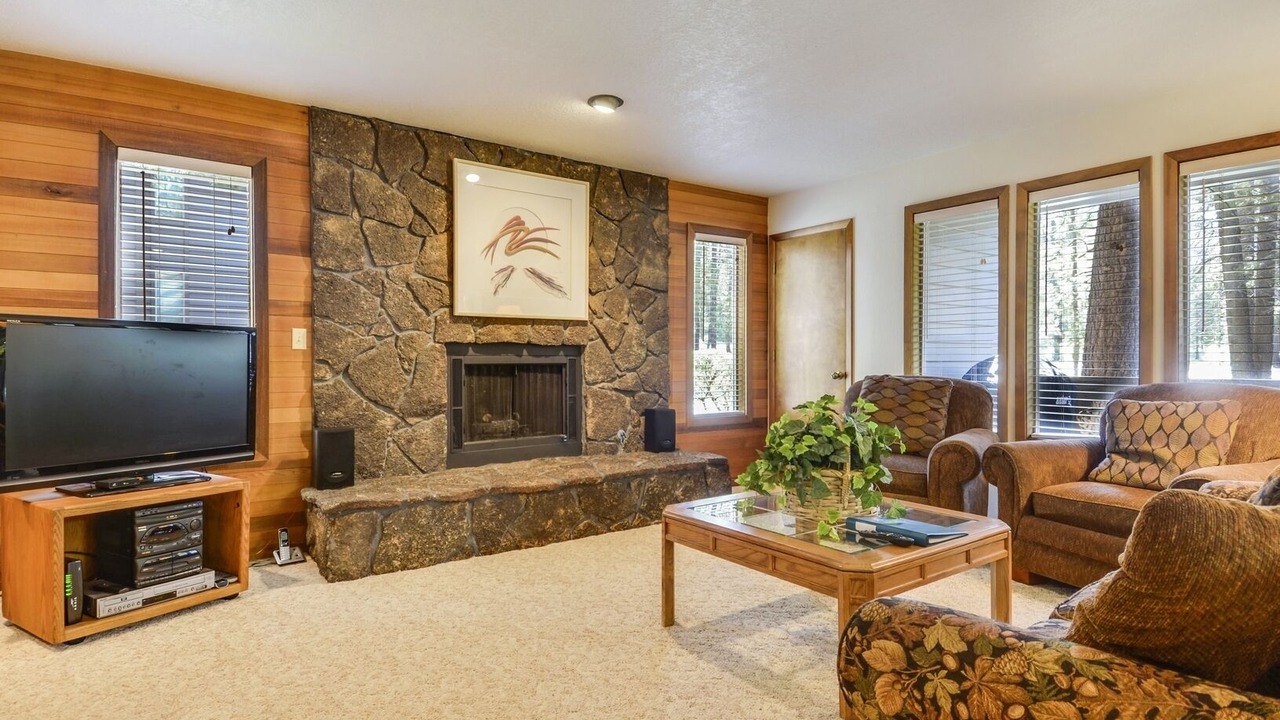Photo of Livingroom in Sunriver