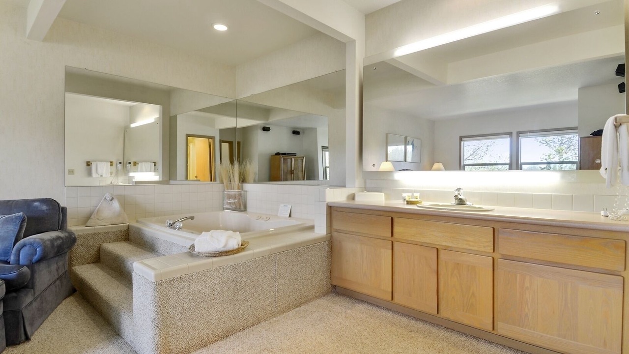 Photo of Bathroom in Sunriver