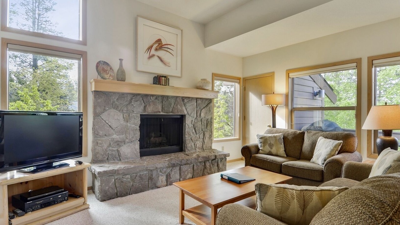 Photo of Livingroom in Sunriver