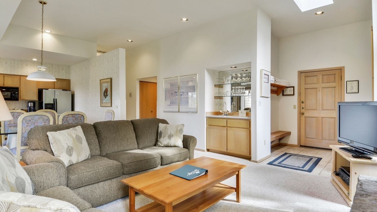 Photo of Livingroom in Sunriver
