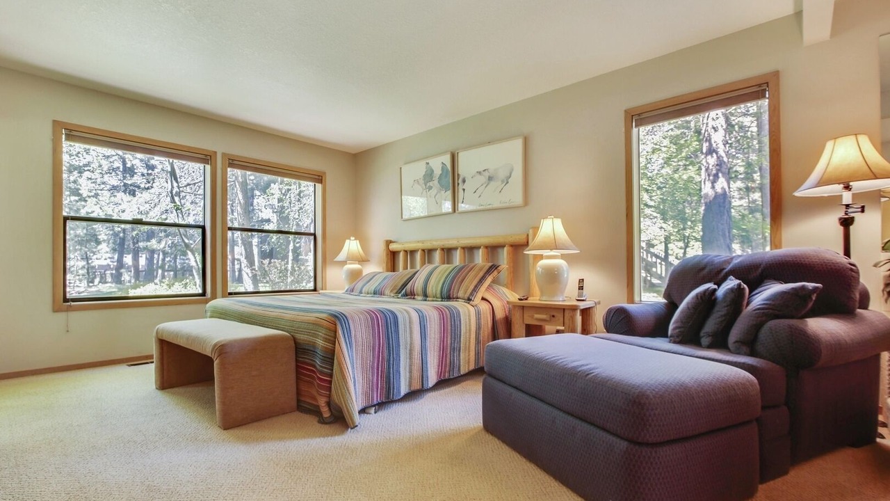 Photo of Bedroom in Sunriver
