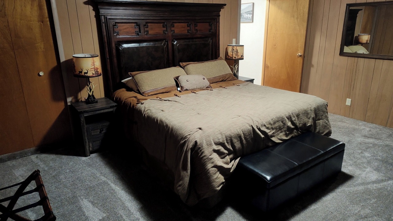 Photo of Bedroom in Island Park