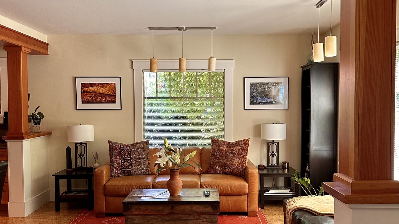 Photo of Livingroom in Historic Downtown District