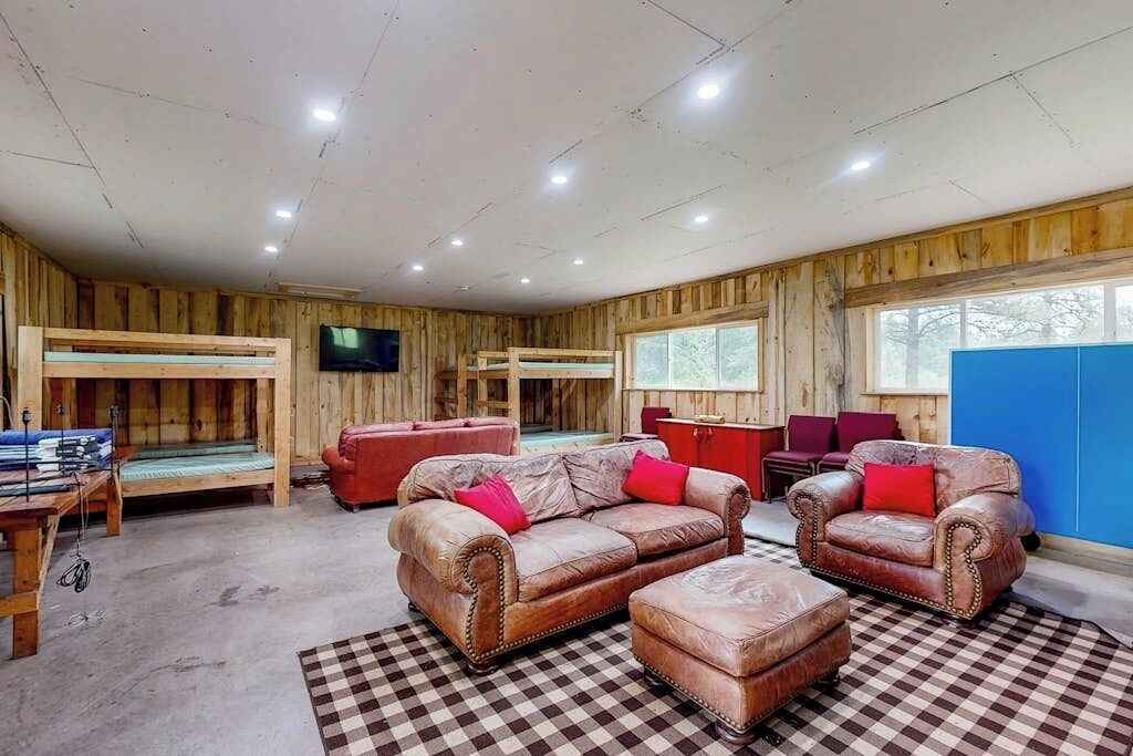 Photo of Livingroom in Northport