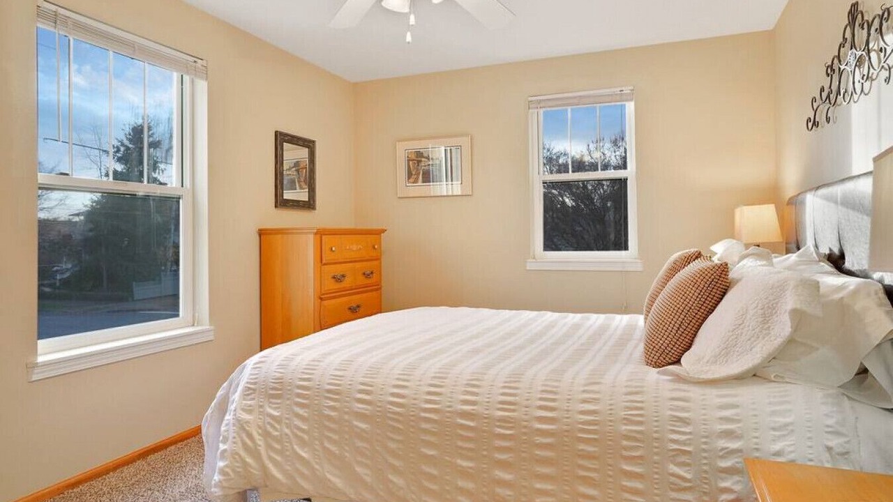 Photo of Bedroom in Albany