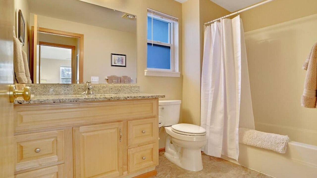 Photo of Bathroom in Albany