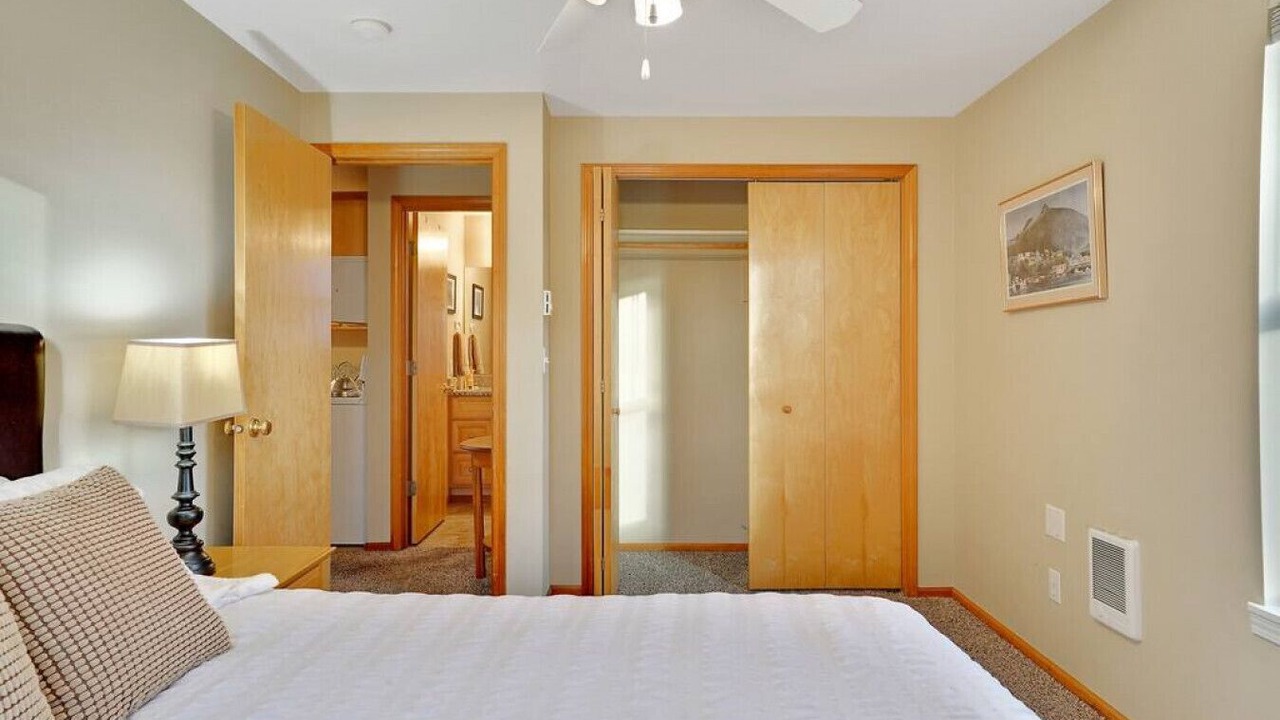 Photo of Bedroom in Albany