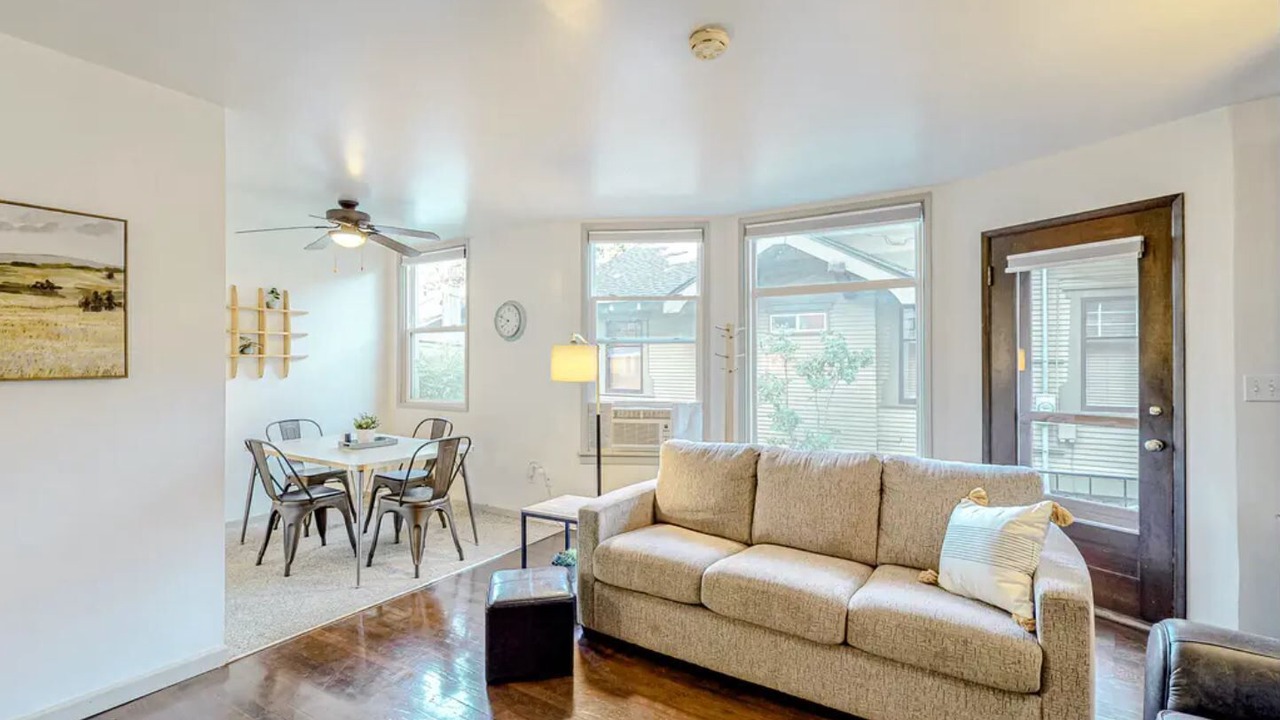 Photo of Livingroom in Manito