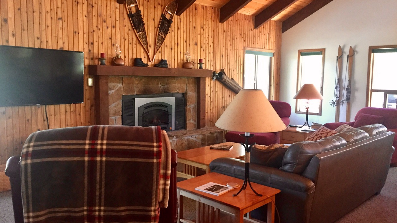 Photo of Livingroom in Sunriver